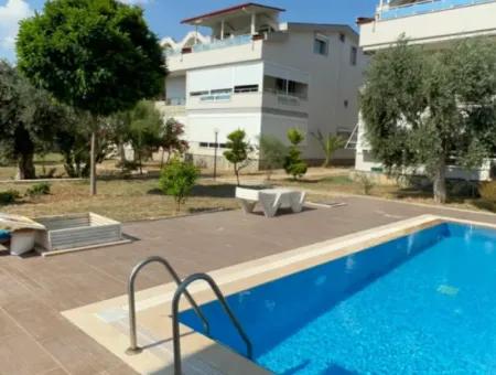 3 + 1 Maisonette-Wohnung In Didim Akbük