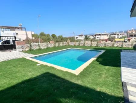 Villa Zum Verkauf In Akbuk Mit Pool, Ecke, Vorderseite Des Meeres, 350 Meter Vom Meer Entfernt