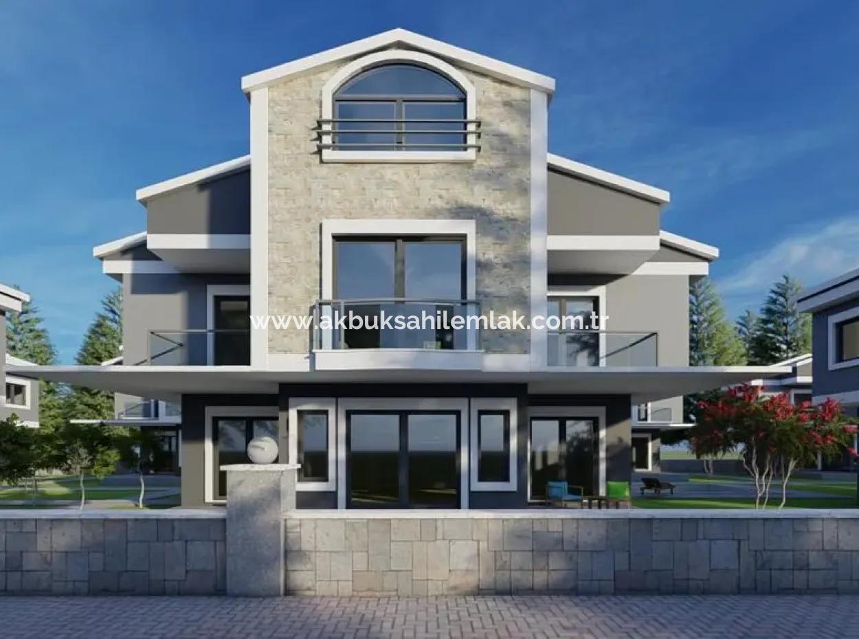 5 + 1 Villas For Sale In Akbuk