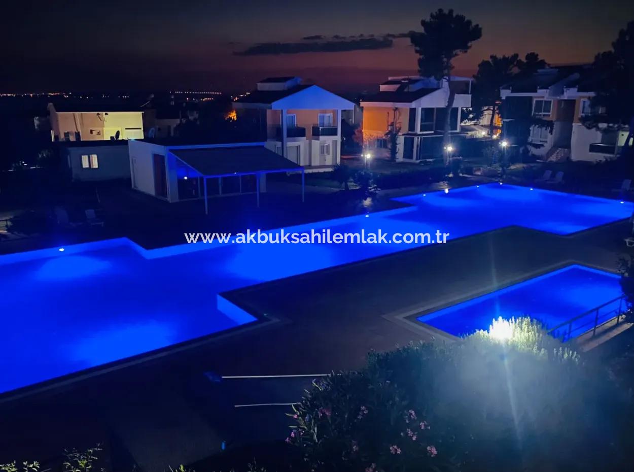 Furnished Apartment In Akbuk With Pool In A Complex 2+ 1 For Sale