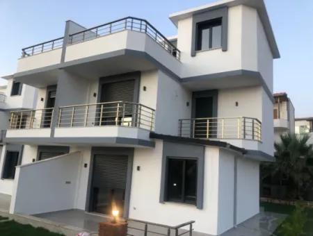 3 1 Villas For Sale In Didim Akbükte