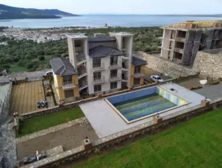 3 1 Intermediate Floor Apartment For Sale In Didim Akbükte