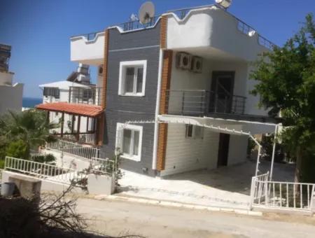 Detached House With Sea View In Akbük