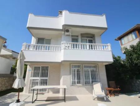 3 1 Villa With Sea View And Pool In Yeşilkent