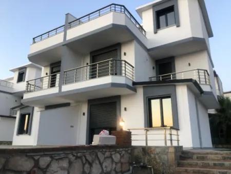 Didim Akbükte Satılık 3+1 Villa